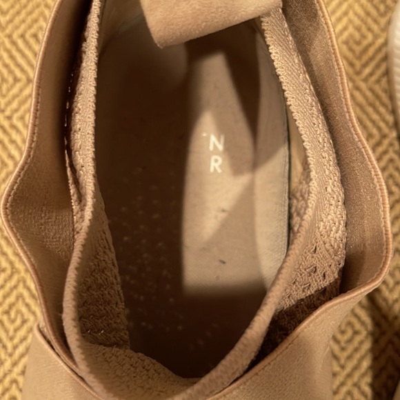 Eileen Fisher Stretch Clay/Blush Colored Sneakers, size 7.5 - Picture 7 of 11